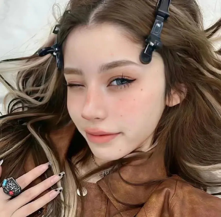 毋愿五楼上的邻居